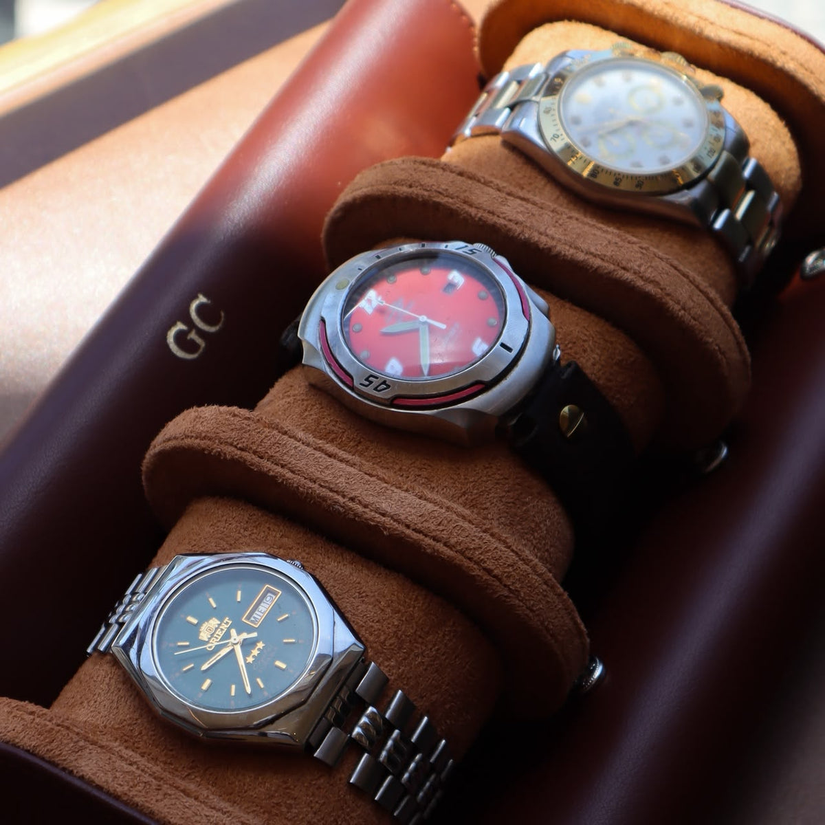 THE FINAL TOUCH OF SOPHISTICATION FOR YOUR COLLECTION